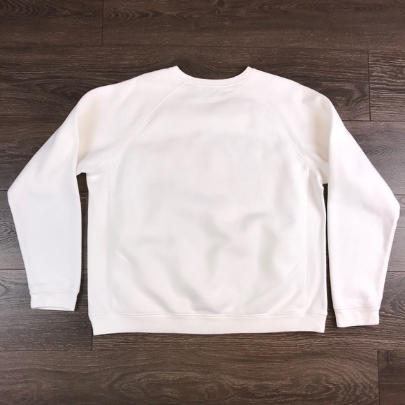 IZOD Golf Classix Embroidered Logo Women’s White Crewneck Active Sweater Size XL - Picture 3 of 4